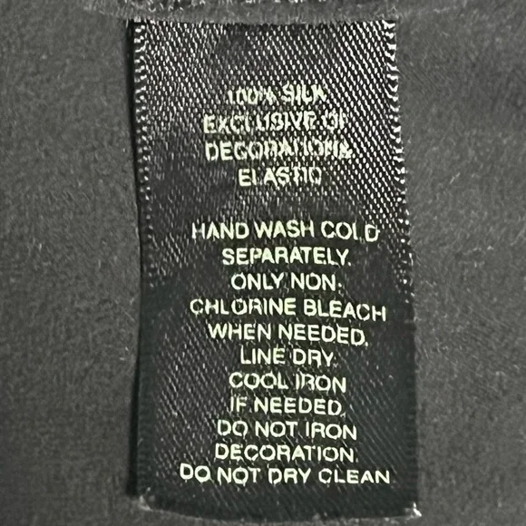 WHITE HOUSE BLACK MARKET SILK sparkling EMBROIDERED Sheer and lightweight BLOUSE - Picture 8 of 8